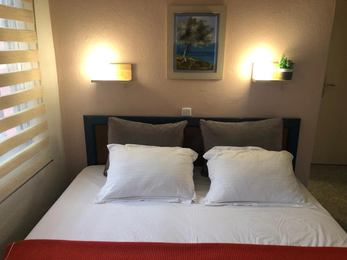Plaisir Rooms Makriammos Eksteriør billede
